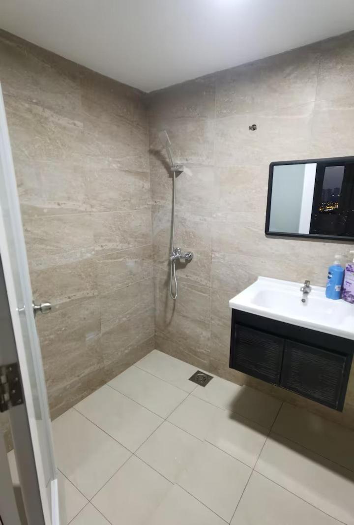 3 Rooms 10 Pax Vka Near Lrt Axiata Bkt-Jalil Imu Apu Kuala Lumpur Eksteriør billede